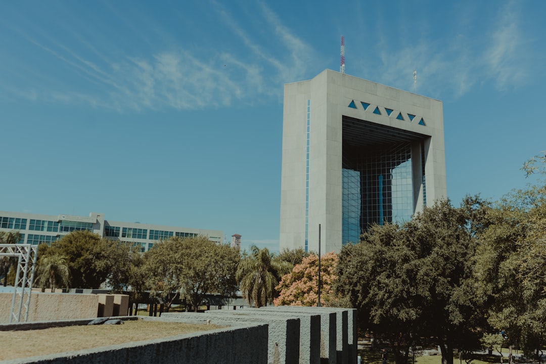 découvrez afpa bank, votre partenaire financier fiable offrant des solutions bancaires adaptées à vos besoins personnels et professionnels.