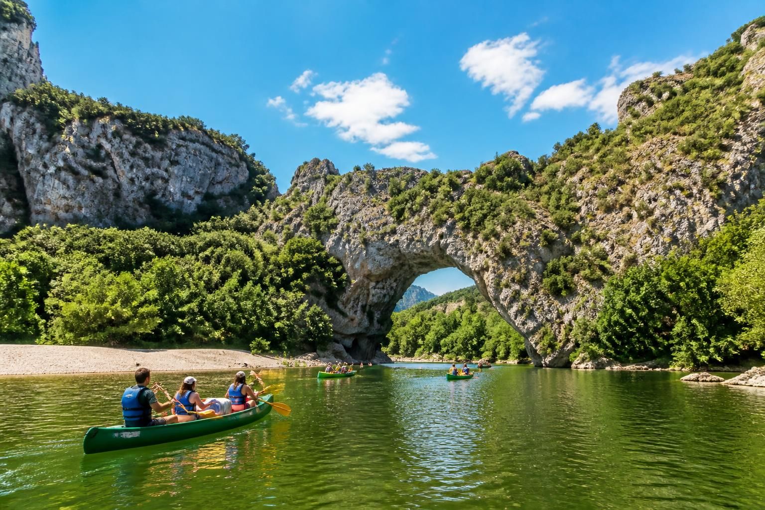 découvrez les meilleures options de location à vallon pont d’arc pour profiter du charme naturel de la région sans vous ruiner. conseils et astuces pour un séjour abordable et mémorable.