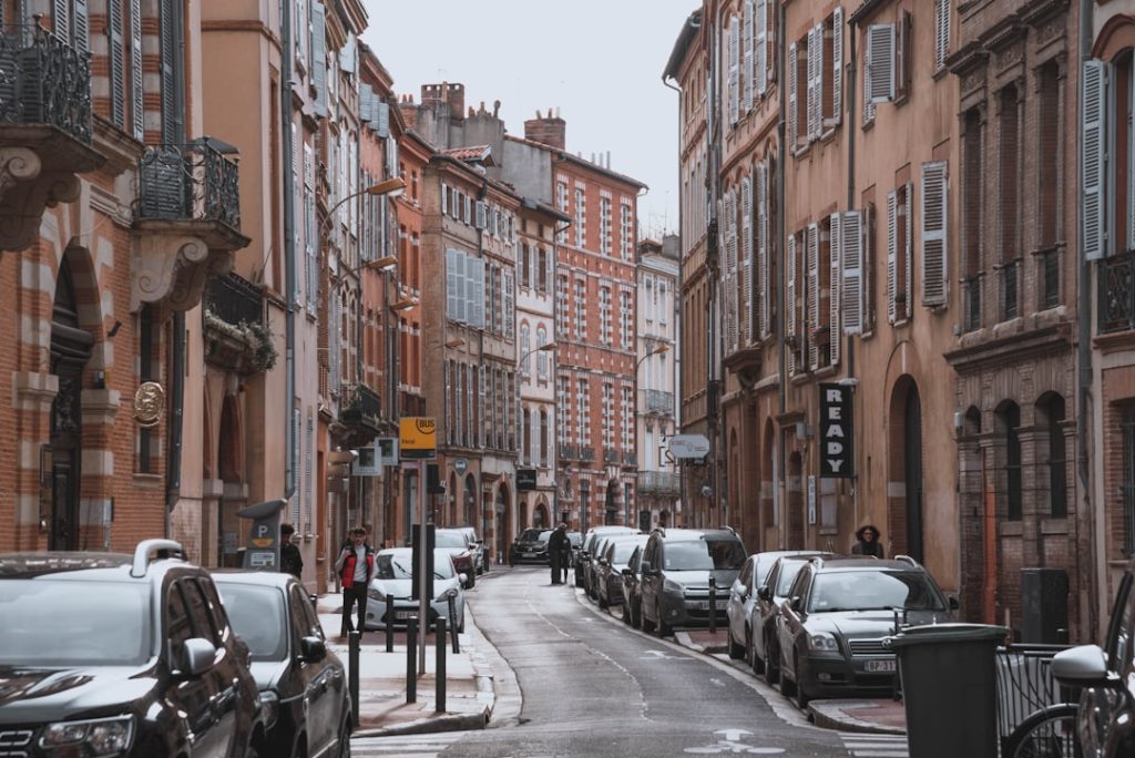 découvrez les quartiers à éviter à toulouse pour garantir votre sécurité lors de votre visite ou installation dans la ville. conseils et informations essentielles.