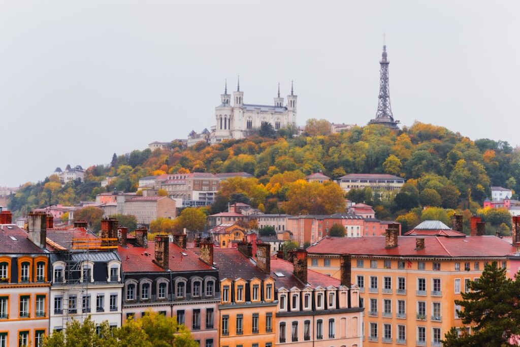 découvrez les quartiers de lyon à éviter pour un premier investissement immobilier afin de sécuriser votre achat et maximiser vos chances de réussite.