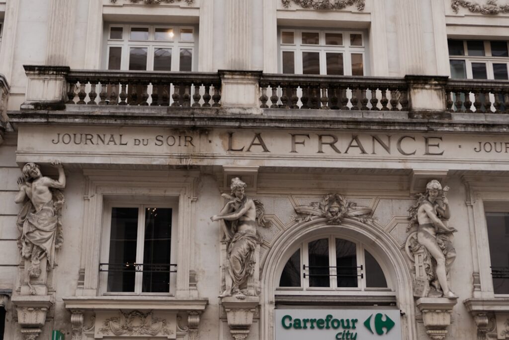 découvrez mutual french bank, votre partenaire bancaire fiable en france offrant des solutions financières adaptées à vos besoins personnels et professionnels.