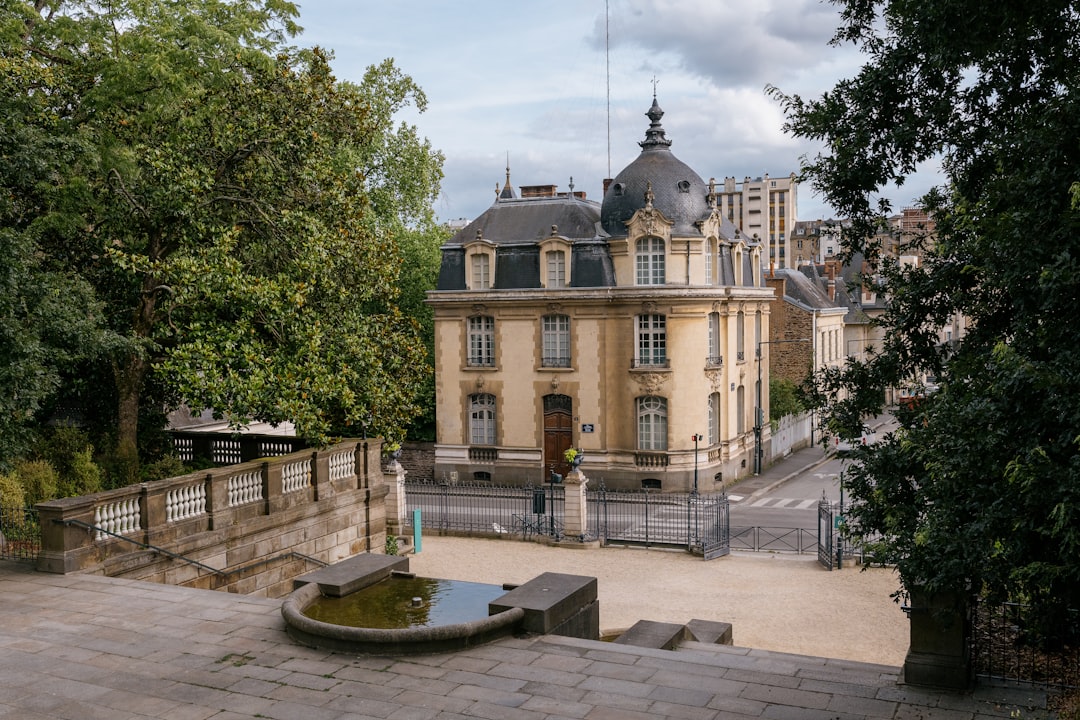 découvrez les quartiers de rennes à éviter pour un séjour ou un déménagement en toute sécurité. guide pratique et conseils locaux.