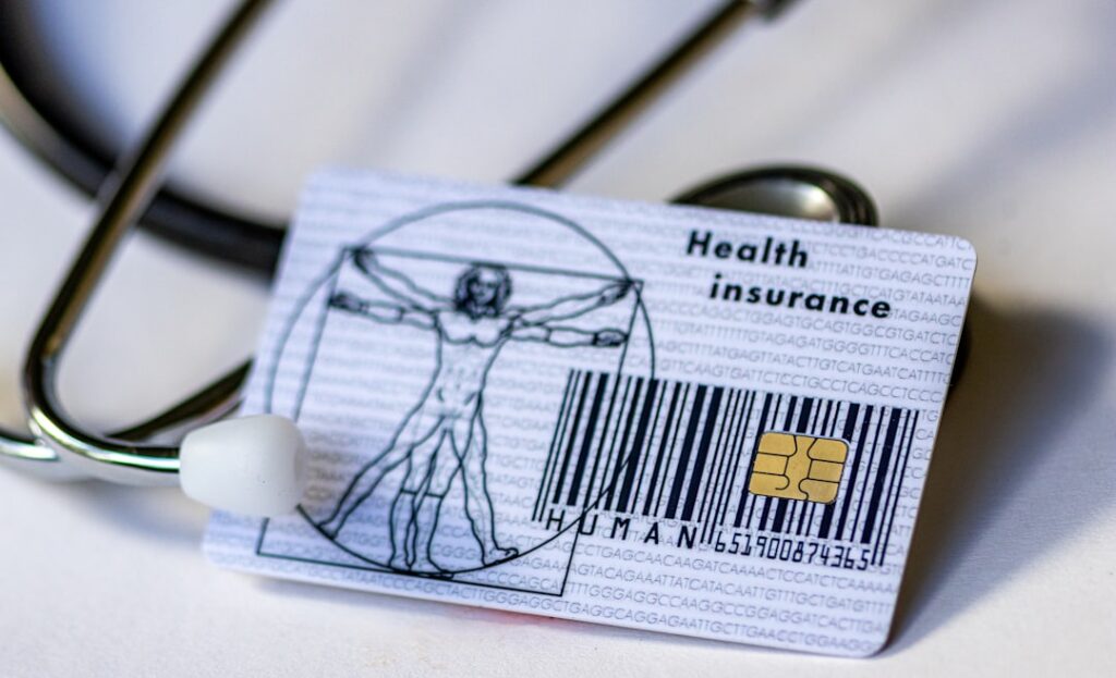vérification de l'assurance loyers impayés : sécurisez vos revenus locatifs en garantissant la solvabilité de vos locataires grâce à une vérification efficace de leur assurance.